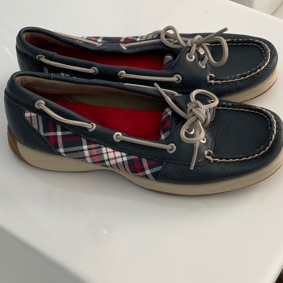 Sperry boat shoes - Picture 2 of 3